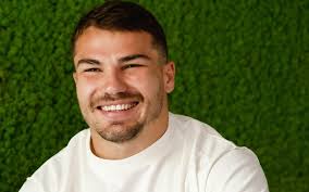 Rugby : sept mois après sa rupture des ligaments croisés, Antoine Dupont de  retour à l'entraînement avec Toulouse - Le Parisien