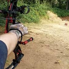 I decided to shoot a slow motion video of my shot to see how my VAP TKO's  with Exodus 100 gr broadheads fly through my QAD UltraRest HDX. Smooth!,  #archery #Hoyt #hoytbowhunting #Nitrum30 #deadpool ...