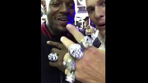 The ring is made of white gold and includes 20 sapphires, which represent the 20 afc east division championships, a total of 422 diamonds totaling 9.85 carats, and all six of brady's lombardi trophies. Special Offer Tom Brady 5 Rings Up To 67 Off