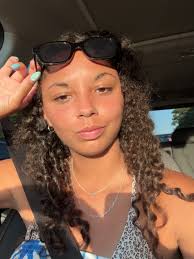 The sun is definitely for me ☀️🤍