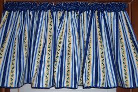 yellow kitchen curtains, yellow kitchen