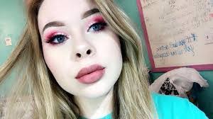 Adrianna Whitehead's Instagram, Twitter & Facebook