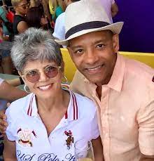 Doctor Misael Gonzalez - Celebrando la vida!!! Con mi amiga la Dra Vivian y  muchos mas. Be you!!!! | Facebook