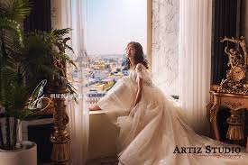 Korea artiz studio was founded in busan, south korea in 2008 and has since become the most fashionable and popular authentic korean style wedding photography brand around the world serving. Korean Artiz Studio International Celebrity Photoshoot Singaporebrides