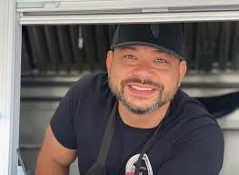 Michael Ledford's Instagram, Twitter & Facebook