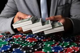 How to Become a Professional Gambler - Top 10 Tips to Live By