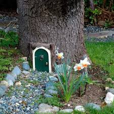 Tree Stump Garden Fairy Tree Houses Fairy Doors On Trees Fairy Garden