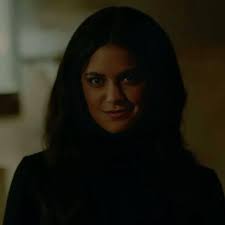 Cine e cea mai puternică vrăjitoare? (excluzând-o pe Hope) :  r/TheVampireDiaries