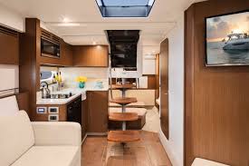 Sea Ray Sundancer 350 Coupe Sea Ray Boats And Yachts Boat Interior Sea Ray Boat Boat Stuff