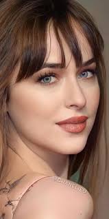 Dakota Johnson stars in new Netflix movie trailer