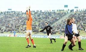 Перший матч україна зіграє 14 червня в. Holanda Austria 78