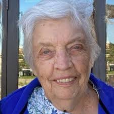 Dolly Burns's Instagram, Twitter & Facebook