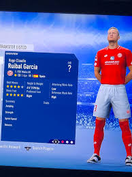 He juntado monedas y estoy pensando en comprar al capi ramos. Incredible Sergio Ramos Regen Fifa