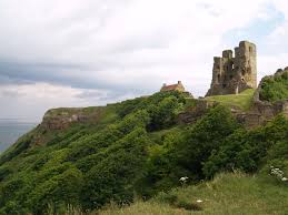 The grounds and interior spaces at scarborough castle are open. Scarborough Castle History Architecture Images Photos Pictures