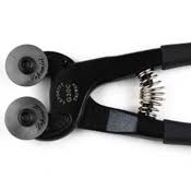 The cast steel pliers have coil springs and comfortable vinyl grips for less user fatigue. D L Art Glass Supply