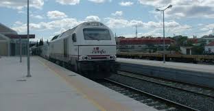How to get from granada to barcelona by plane, train, bus, rideshare or car. Granada Barcelona Tren Hotel Desconexion Ferroviaria Fomento Da Luz Verde Al Tren Hotel Granada Barcelona Radio Granada Cadena Ser