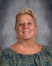 Carrie Meinert's Instagram, Twitter & Facebook