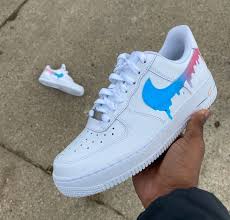 Pin By Mikayla Salcedo On Cute Shoes In 2020 White Nike Shoes Custom Nike Shoes Nike Shoes Air Force