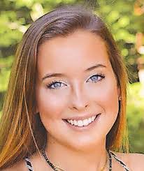 Carmela Murphy's Instagram, Twitter & Facebook