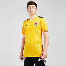 It will be cymru's first choice jersey at euro 2020 next summer. Ysumc7ik36soqm