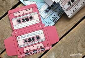 Seguro que estos datos te interesarán. Como Regalar Dinero En Una Boda O Comunion De Forma Original Regalos Creativos Regalar Dinero Y Regalos