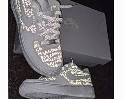 Black Air Force 1s Memes Herren Custom 3m Lv Air Force 1 Reflektierend Etsy In 2020 Nike Air Max Mens Wedding Sneaker Nike Air Max
