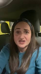 Who is "an Ulpanat Orly girl"?