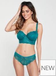 Cassie's character is a bit more understated than the other characters on the show. Cassie S Alabama Whirley Halloween Costume On Euphoria Bra Models Bra Fashion