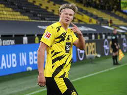 Haaland has scored 8 goals in the new season with dortmund and norway national team and is aiming to reach even further heights in the remainder of the at this part we will look at the facts about erling haaland childhood and the family and background he grew up in. Erling Haaland Bvb Lasst Aufhorchen Sturmer Flirtet Mit Real Madrid Bvb 09