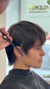 Quando torni in salone non solo per un taglio… ma per ritrovare quella  sensazione unica. ✂️✨, La nostra modella ha scelto Edoardo e il suo soft  mullet: fresco, versatile, audace., Un ritorno che è ...