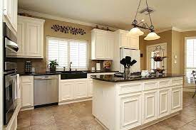 Simple, affordable kitchen design full of storage space. Har Com 3906 Belnap Court Missouri City Tx 77459 Tan Kitchen Cabinets Tan Kitchen Walls Trendy Kitchen Tile