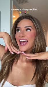 Paula Locklear's Instagram, Twitter & Facebook