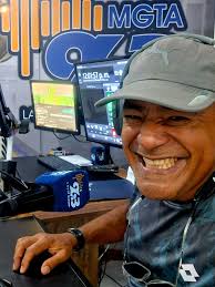 Están listos para el Último Timbre 2025 ? A nosotros nos encanta ser  cómplices de esta singular y especial despedida abordo de La Rumbera, la  Chiva Rumbera original.! Último Timbre graduación 🎓 ...