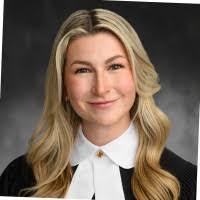 Tara Bartram's Instagram, Twitter & Facebook