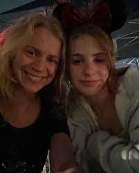 Julie Ackley's Instagram, Twitter & Facebook