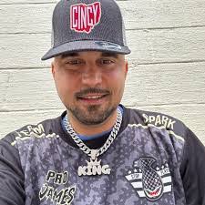 James Cumberland's Instagram, Twitter & Facebook