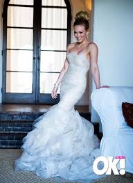 Look Toni Gonzaga Wears Vera Wang Gemma A K A Hilary Duff Wedding Dress Celebrity Wedding Dresses Mermaid Style Wedding Dress Hilary Duff Wedding Dress