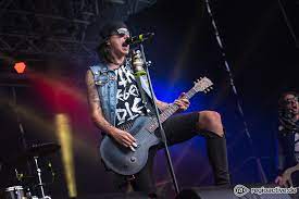 Check spelling or type a new query. Turbobier Live Fotos Der Punkrock Band Beim Schlossgrabenfest 2017 In Darrmstadt Regioactive De