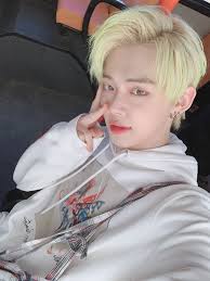 Dora Chou (@dorchou1102)