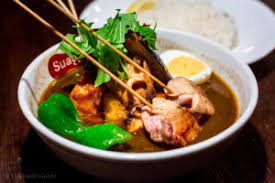 Add a generous pinch of salt, the garlic and the zucchini and stir for about a minute, until the garlic smells fragrant. Sapporo Soup Curry Hokkaido Guide