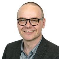 Elisabeth Voss's Instagram, Twitter & Facebook