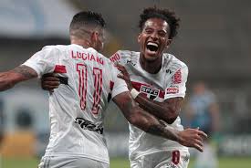 Grêmio comunica transações de matheus henrique e ruan. Vitoria Contra O Gremio Sao Paulo Alivia Pressao No Brasileiro E Foca No Choque Rei Da Libertadores Pulola