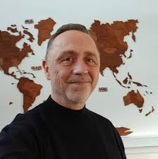 I think he really just held out to do that show. I really feel