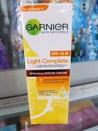 Walaupun berjenis exfoliating toner, produk satu ini bisa anda gunakan setiap. 9 Rekomendasi Produk Drugstore Untuk Mencerahkan Kulit Wajah Bukareview