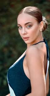 Ecco le 20 finaliste nazionali di MISS UNIVERSE ITALY2022. Due miss  Abruzzesi presenti in finale, FRANCESCA PERSIANI 22 anni di Giulianova(Te)  e GIADA PELUSI 19 anni di Atri(Te).