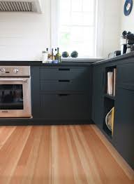installing kitchen cabinets and drawers