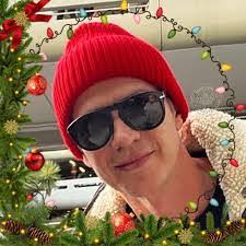 Derek Hartwick's Instagram, Twitter & Facebook