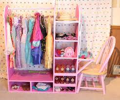 If dress up clothes are taking over your life then make this diy dress up closet now! Diy Dress Up Station With Vanity 8 Steps With Pictures Instructables