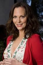 Лесли Энн Уоррен