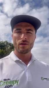 Floyd Porteous's Instagram, Twitter & Facebook